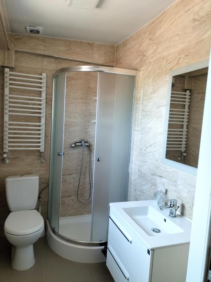 Hotel Restauracja Pod Jablonia Lacko Exterior foto